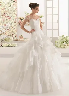 aire Barcelona wedding dress